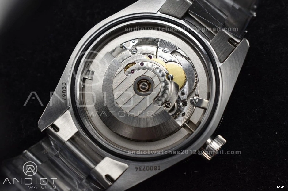 On Bracelet Bay 39MM Heritage Best ZF Black 1:1 Edition V5 A2824 Bezel SS Black 1106